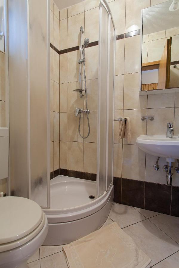 מאלינסקה Apartments Nedeljka מראה חיצוני תמונה